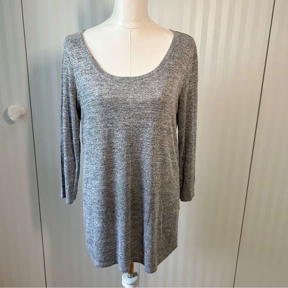 Maurices gray long sleeve light sweater soft altered Size L